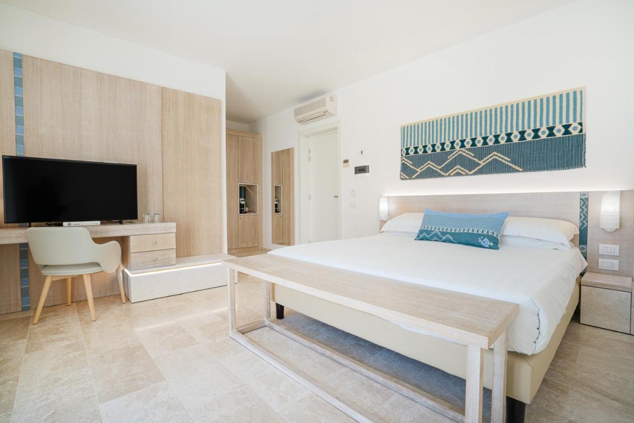 Felix Hotels - Hotel La Coluccia Санта Тереза Галура Екстериор снимка
